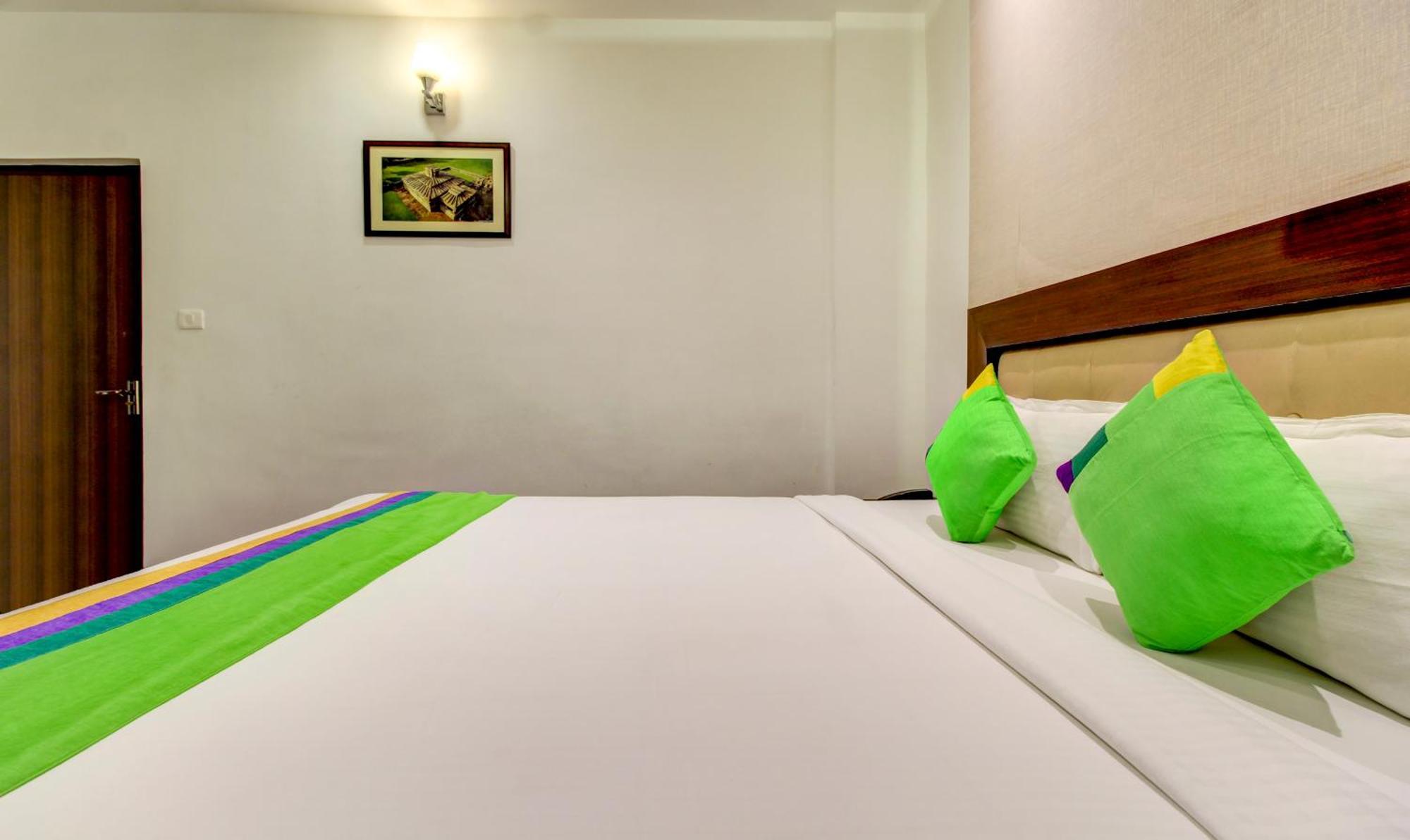 Treebo The Sai Leela Suites R T Nagar บังกาลอร์ ภายนอก รูปภาพ