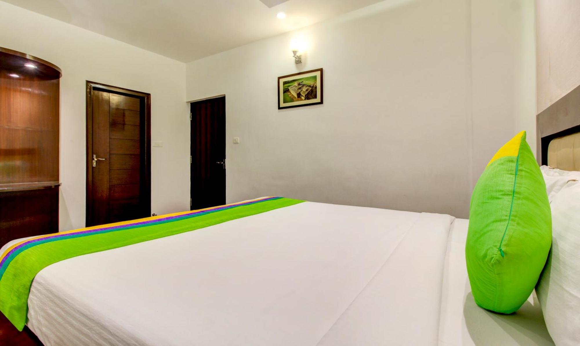 Treebo The Sai Leela Suites R T Nagar บังกาลอร์ ภายนอก รูปภาพ